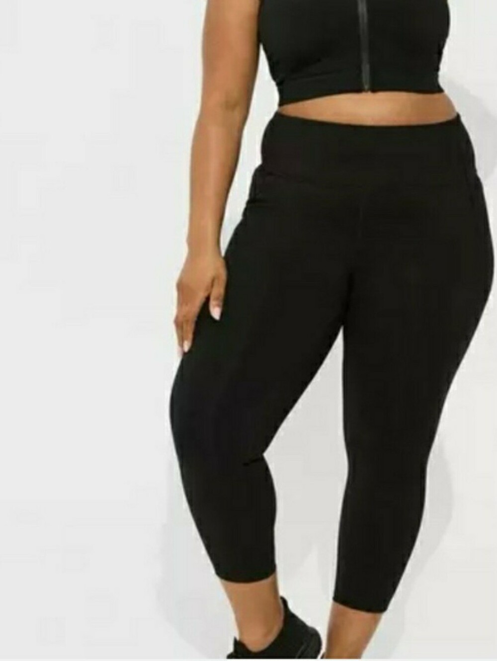 Torrid Black Crop Leggings Black Comfort Stretch Size 1R
